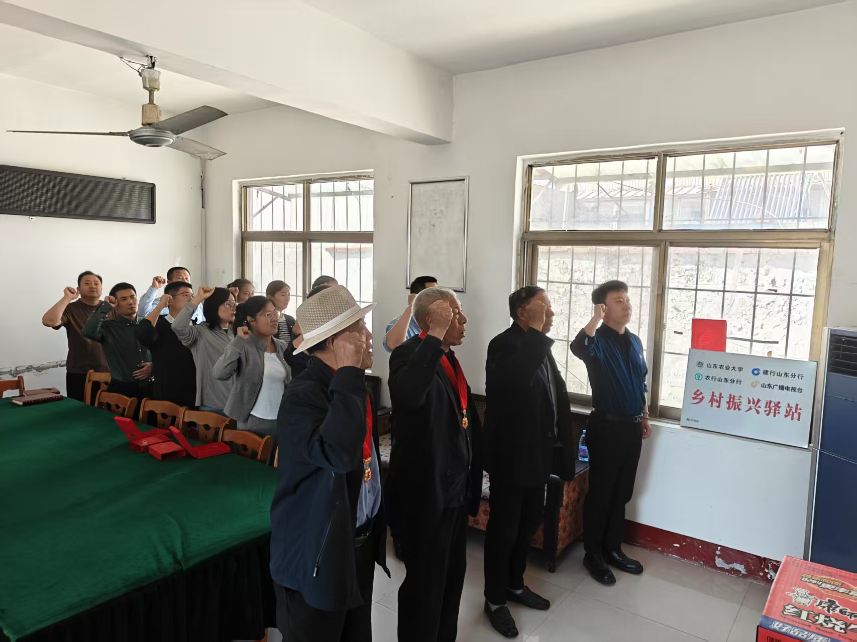 1745740692865528.jpg 2.jpg